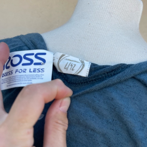 XS blueish grayish shirt with little buttons - Picture 11 of 11